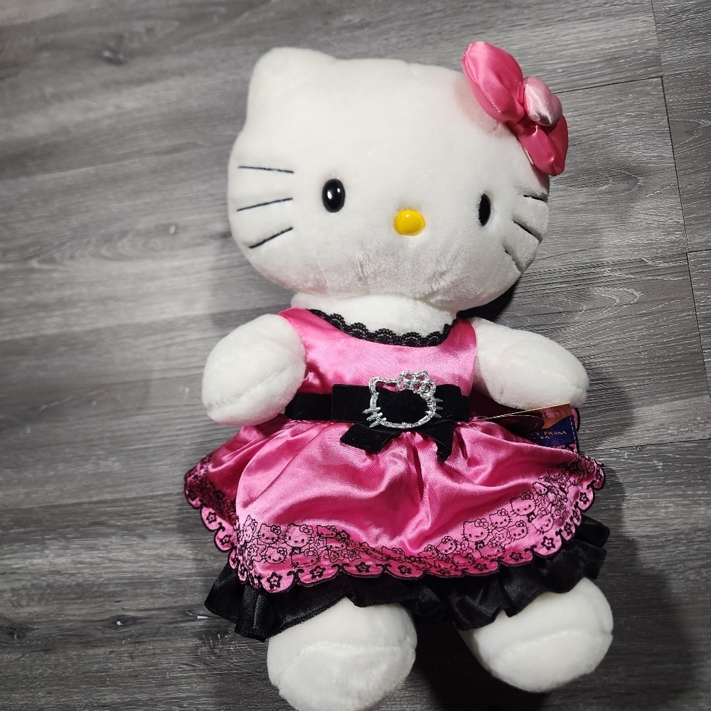 2010 Hello Kitty Build A Bear Nwt